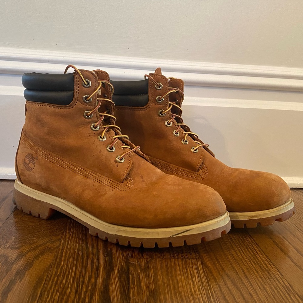 Timberland 6” Premium Waterproof Boot w/ Insole - Men’s 12W - good condition